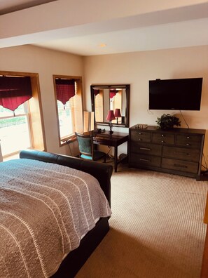 2 makuuhuonetta, silitysrauta/-lauta, Wi-Fi, vuodevaatteet