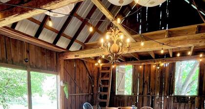 Charming cottage studio in serene environment perfect for a relaxing getaway