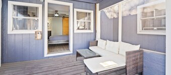 Charming Fort Worth Getaway • Sleeps 10 • Near TCU/Stockyards • Patio & Yard