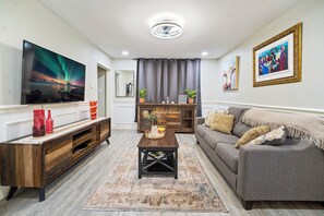 Smart-TV, bøker og PC-skjermer