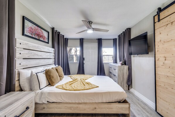 3 habitaciones, escritorio, tabla de planchar con plancha y wifi gratis