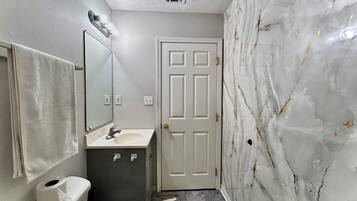 Towels, toilet paper