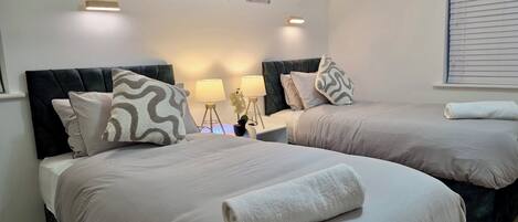 3 bedrooms, iron/ironing board, travel cot, free WiFi