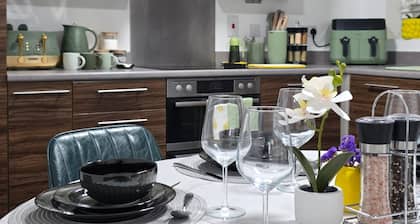 Specious & Cosy 3 Bedroom House in Colchester/pet-friendly with free parking