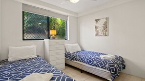 2 chambres, fer et planche à repasser, Wi-Fi gratuit, draps fournis