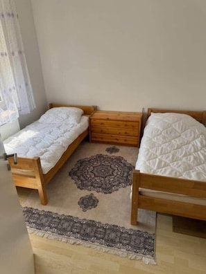 3 habitaciones, wifi gratis y ropa de cama 