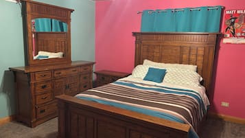 4 Schlafzimmer, Bügeleisen/Bügelbrett, Reisekinderbett, kostenloses WLAN