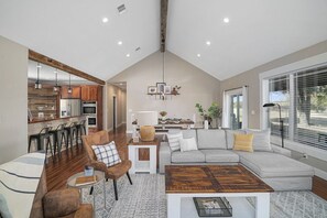 Smart TV, fireplace, video games, ping pong