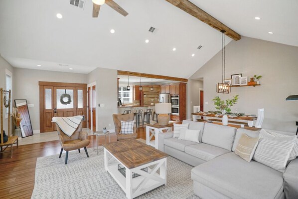 Smart TV, fireplace, video games, ping pong