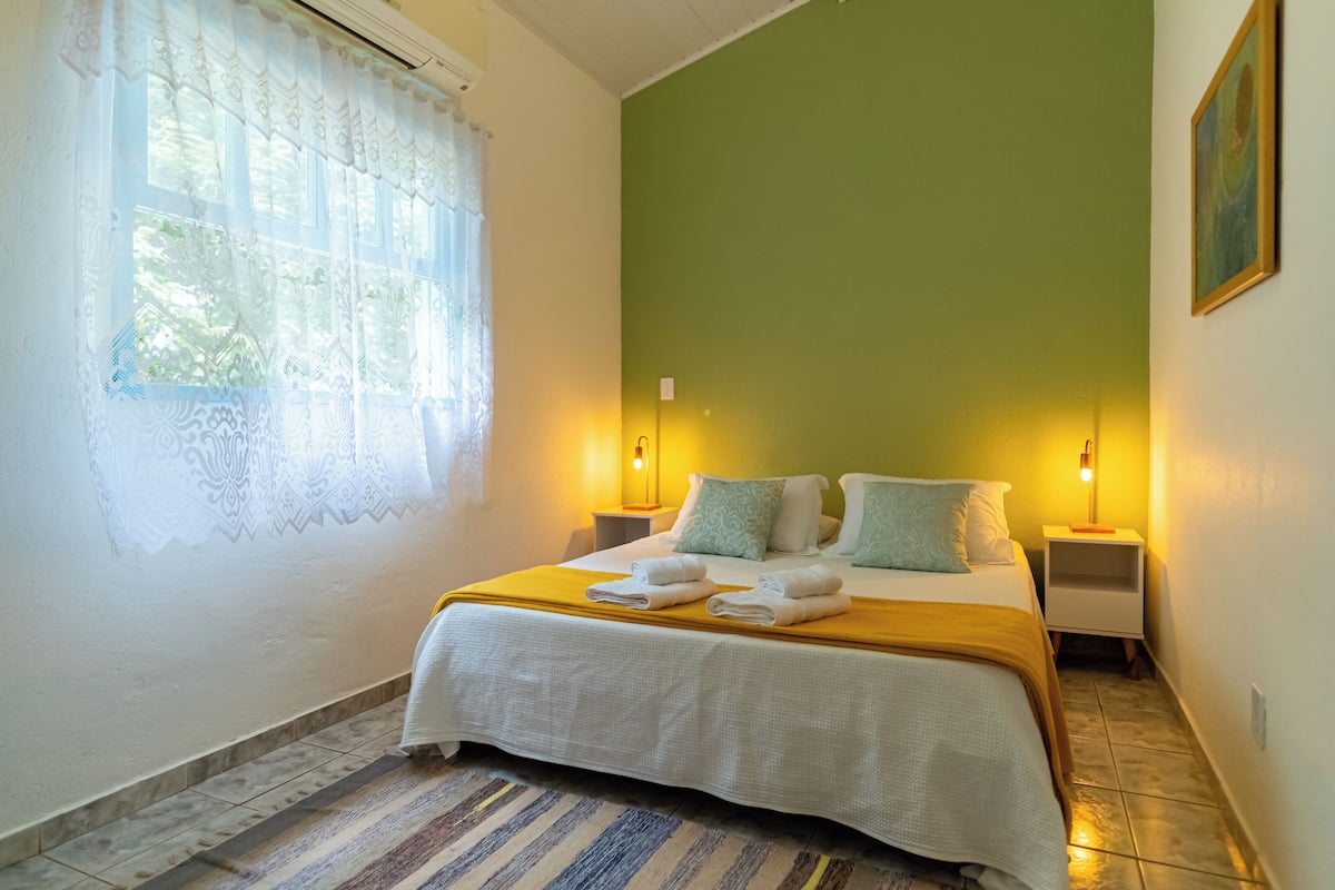 Iron/ironing board, free WiFi, wheelchair access