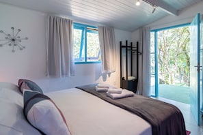Iron/ironing board, free WiFi, wheelchair access