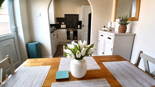 Seashells 2 Bedroom House just a 2 min walk to the Beach