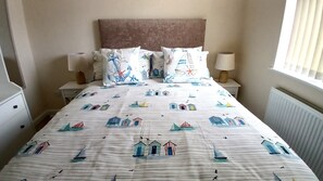 2 bedrooms, iron/ironing board, travel cot, free WiFi