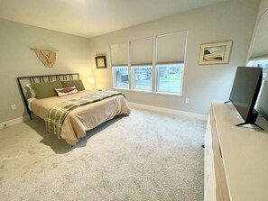 2 chambres, fer et planche à repasser, Wi-Fi, draps fournis