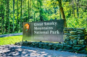 Point of interest - Cozy Smoky Mountain Cabin  - Hot Tub - Prime Location (Gatlinburg)