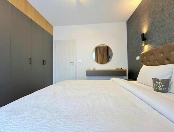 2 camere, ferro/asse da stiro