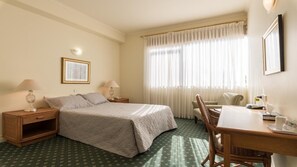 Habitación doble | Escritorio 