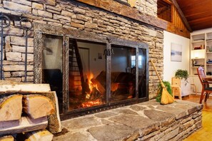 Interior - Casa Delle Storie (Champion)