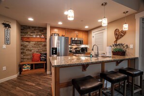Microwave, oven, stovetop, dishwasher - Amenities Deck Level | Walk to Gondola | WP Resort (Winter Park)