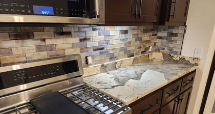 Enchanting 3-bedroom house with AC in Oklahoma City