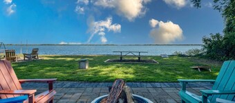 Waterfront 2BR Nautical Cottage on Grass Lake - Hot Tub, Firepit & Year-Round Fun