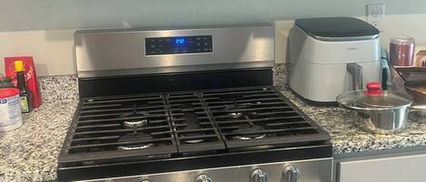 Microwave, oven, stovetop, dishwasher