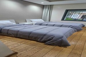 3 dormitoris, planxa i posts de planxar, wifi i roba de llit 