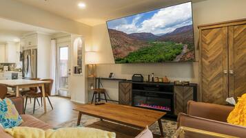 TV, fireplace