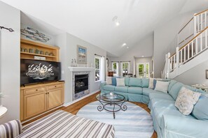 Smart TV - Coast to Coast:Dog Friendly, Private Pool, Hot Tub, Community Amenities (Corolla)