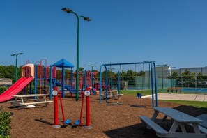 Children's area - Coast to Coast:Dog Friendly, Private Pool, Hot Tub, Community Amenities (Corolla)