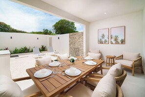 Outdoor dining