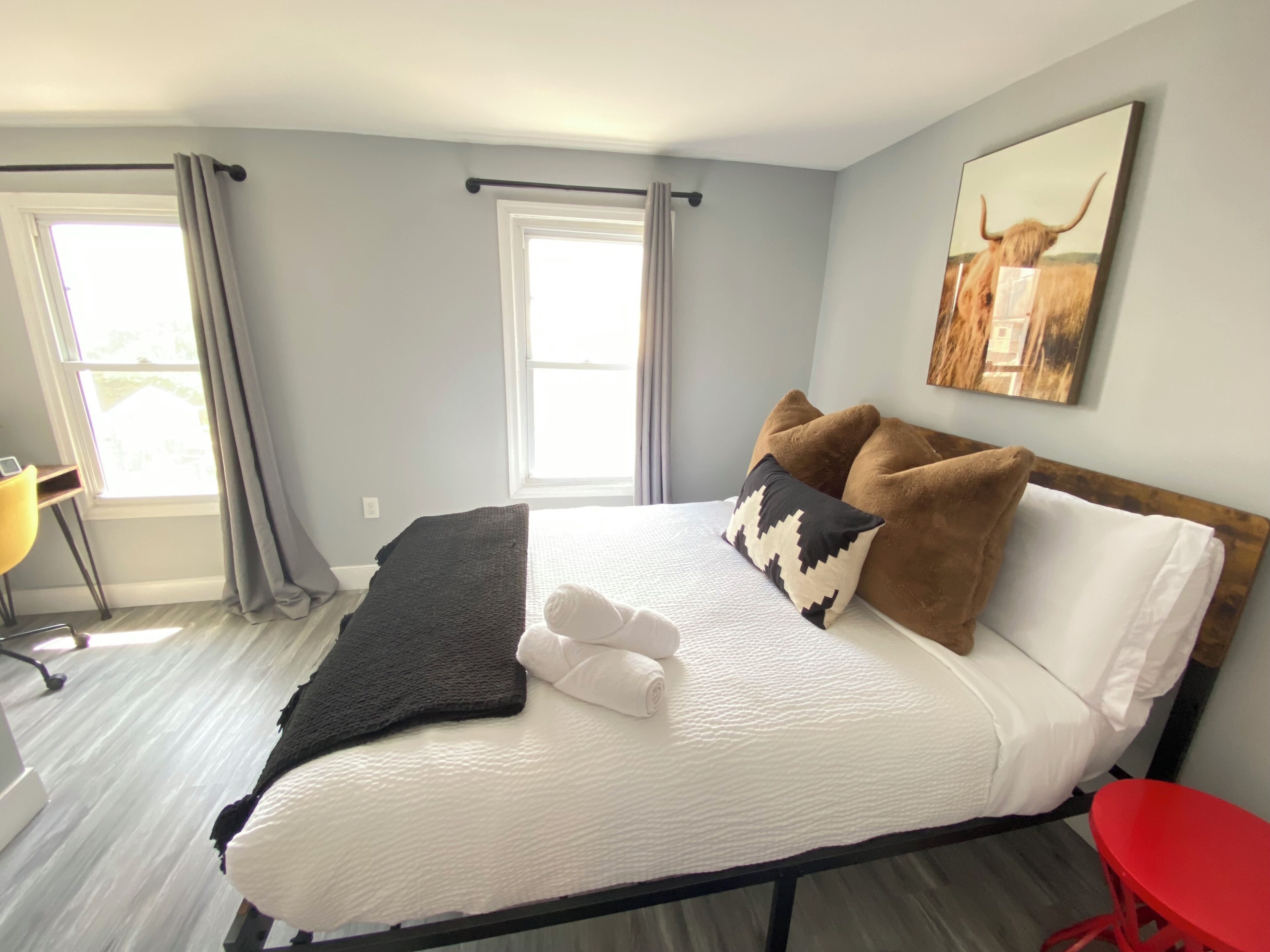 2 habitaciones, tabla de planchar con plancha y wifi gratis 