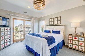 5 bedrooms, Internet, bed sheets - Sunny Side Up | 930 ft to the beach | Private Pool, Hot Tub, and Community Pool (Corolla)