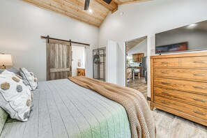 1 bedroom, iron/ironing board, Internet, bed sheets