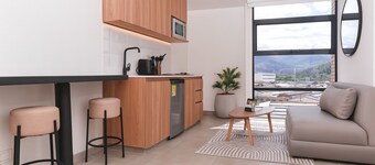 Metropolitan Living by HOUSY