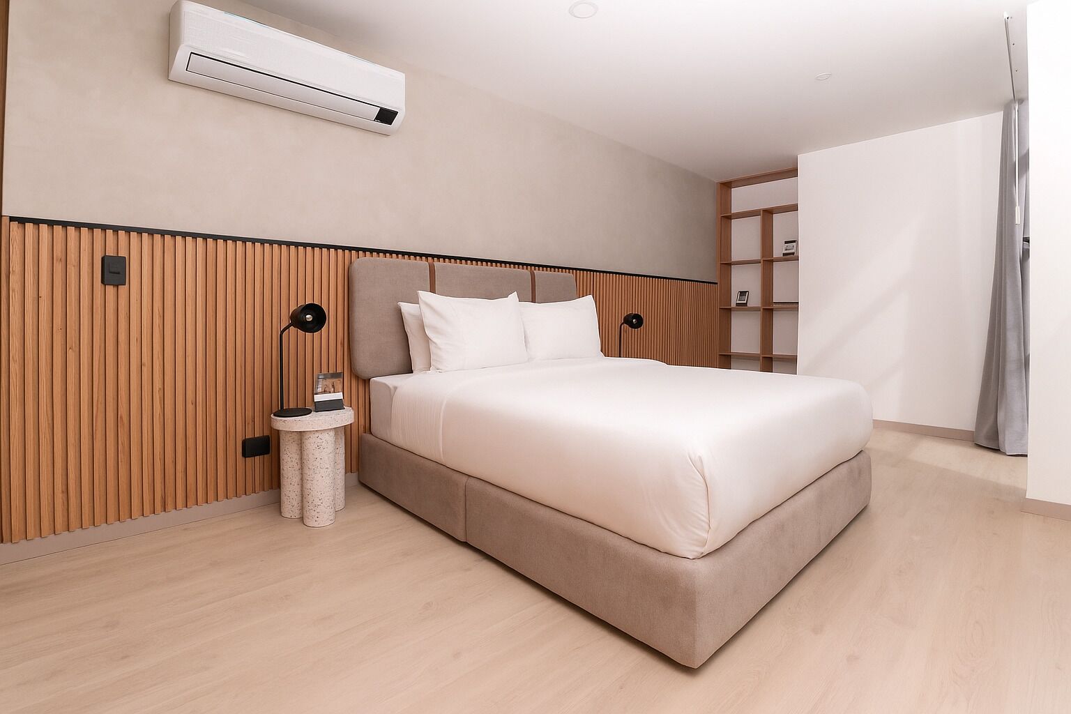 Egyptian cotton sheets, premium bedding, down duvets, in-room safe