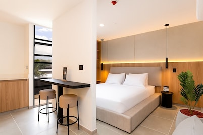 Metropolitan Living by HOUSY