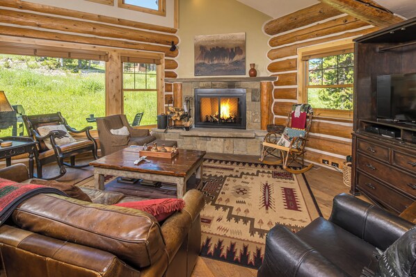 Smart TV, fireplace, video games