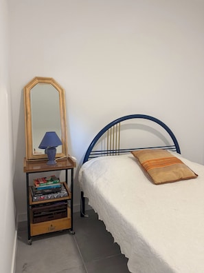 2 bedrooms, WiFi, bed sheets, wheelchair access