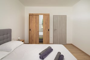 3 多间卧室、上网接入