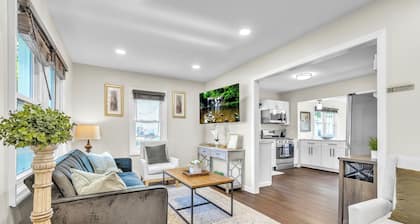 Charming Hideaway near Chicago