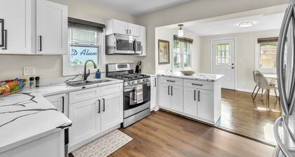 Charming Hideaway near Chicago