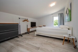 3 bedrooms, Internet, bed sheets