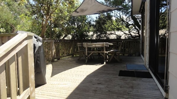 屋外ダイニングエリア