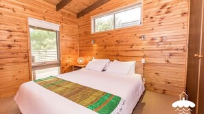 3 bedrooms, iron/ironing board, WiFi