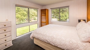 3 habitaciones y escritorio