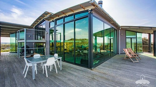 Horizons, Sandy Point