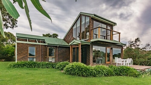 Illangi Beach Retreat