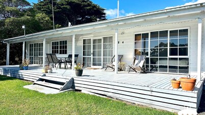 Prom Queen Yanakie so close to Wilsons Prom