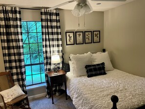 4 chambres, fer et planche à repasser, Wi-Fi gratuit, draps fournis